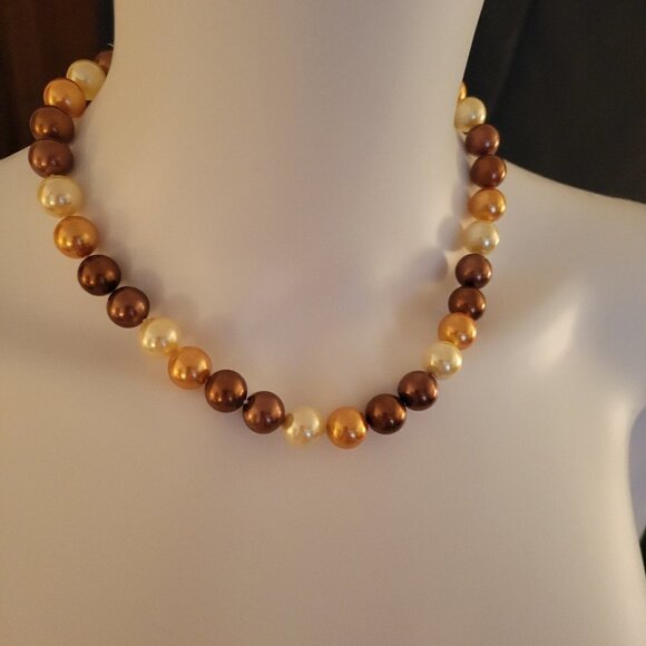 Multiple Color South Sea Shell Pearl 12mm Necklace 18" - Picture 1 of 3